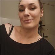 Professeur de piano de metier, je peux egalement proposer du soutien scolaire en francais, anglais, histoire, philosophie